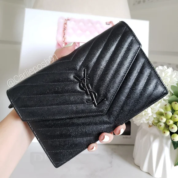 **SOLD** Authentic Pre-owned Yves Saint Laurent Envelope Cassandre - Picture 4 of 16